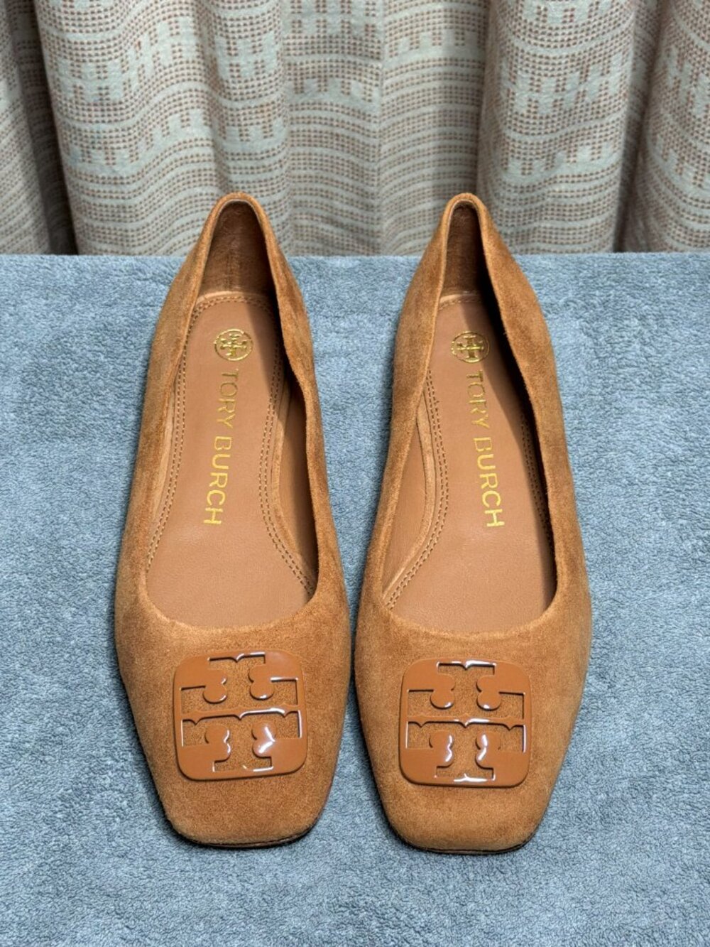 Tory Burch Georgia Ballet Flats NWT - Tan 240 Silk Suede, Size 7.5 - Picture 3 of 13